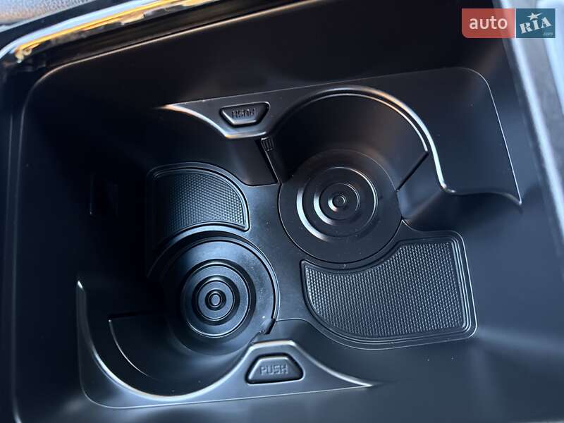 Позашляховик / Кросовер Kia Niro 2020 в Львові