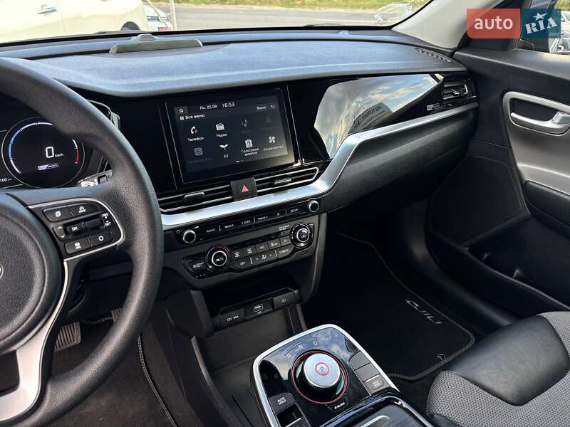 Позашляховик / Кросовер Kia Niro 2020 в Львові