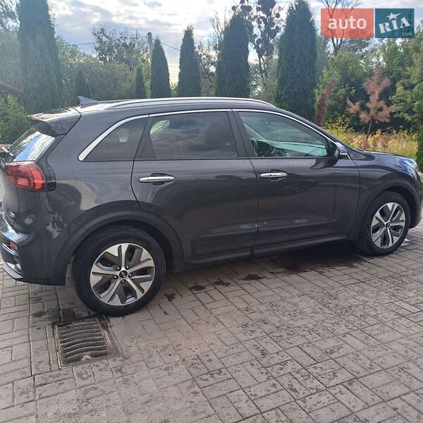 Внедорожник / Кроссовер Kia Niro 2020 в Дубно