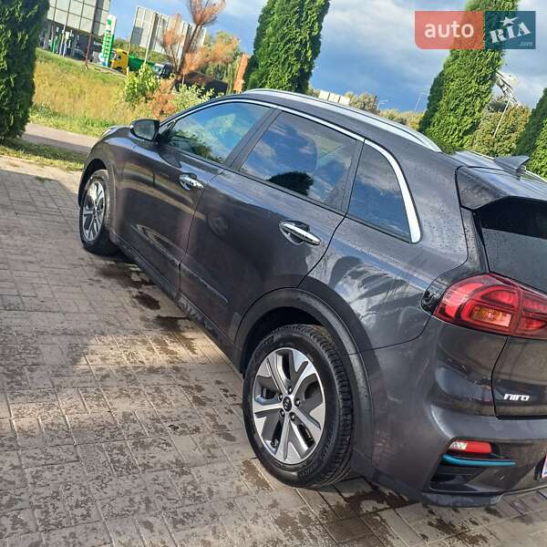 Внедорожник / Кроссовер Kia Niro 2020 в Дубно