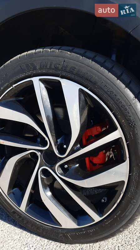 Внедорожник / Кроссовер Kia Niro 2019 в Днепре