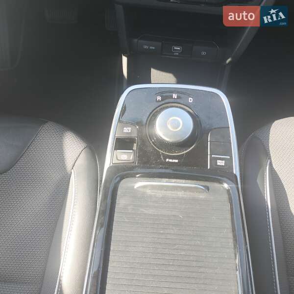 Позашляховик / Кросовер Kia Niro 2021 в Дніпрі фото 20 Позашляховик / Кросовер Kia Niro 2021 в Дніпрі