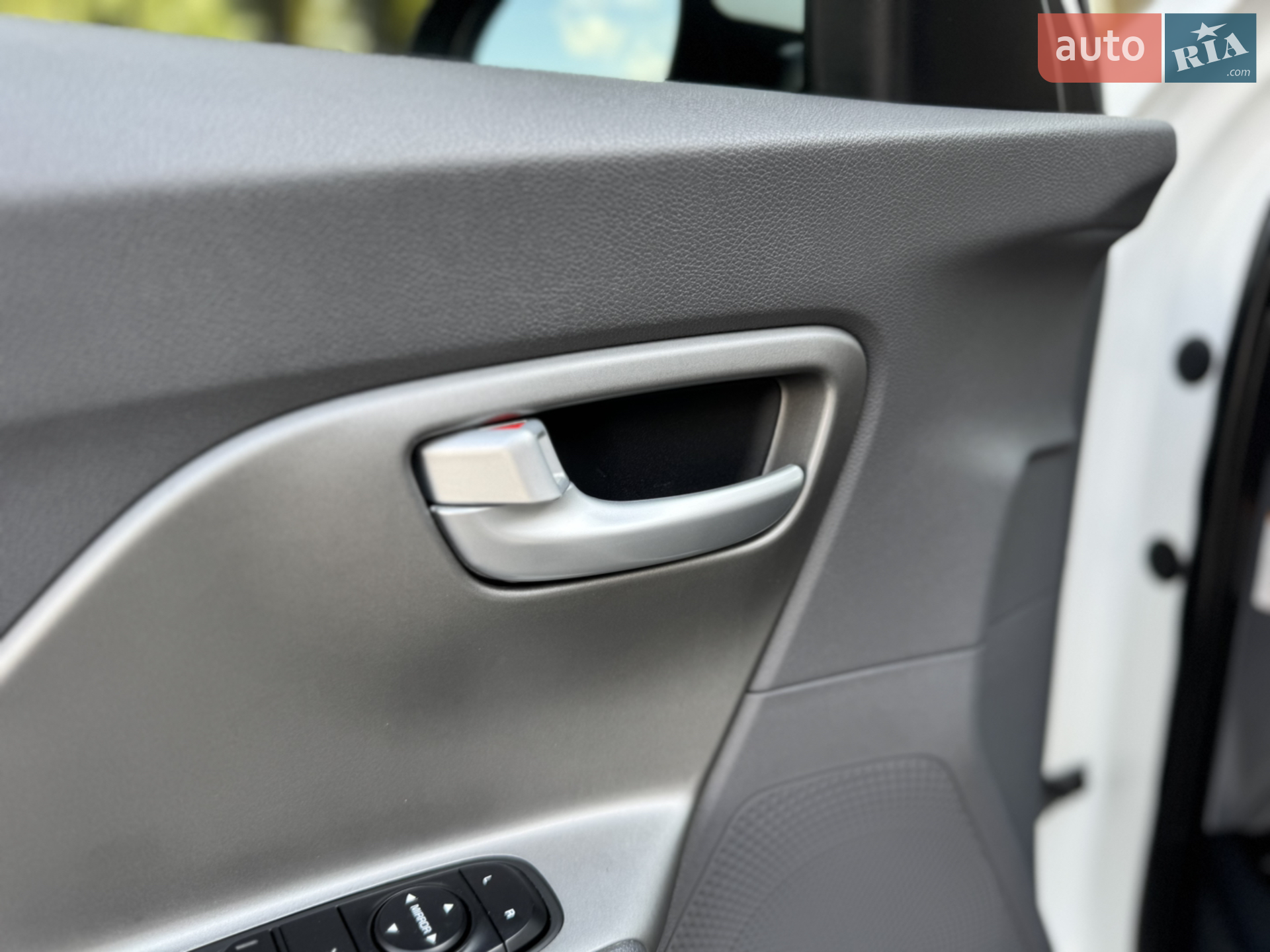 2017 Kia Niro - мініатюра 31
