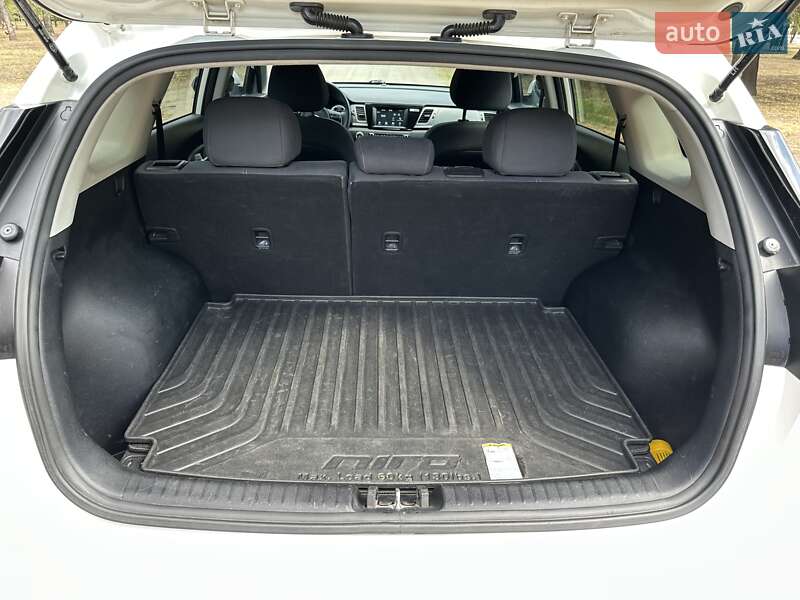 Внедорожник / Кроссовер Kia Niro 2017 в Кривом Роге фото 15 Внедорожник / Кроссовер Kia Niro 2017 в Кривом Роге