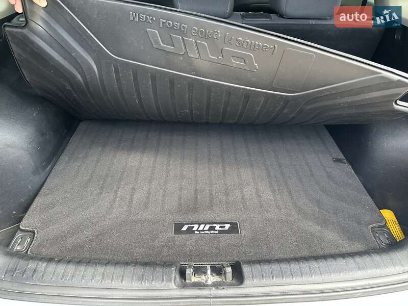 Внедорожник / Кроссовер Kia Niro 2017 в Кривом Роге фото 16 Внедорожник / Кроссовер Kia Niro 2017 в Кривом Роге