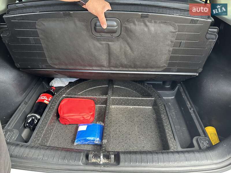 Внедорожник / Кроссовер Kia Niro 2017 в Кривом Роге фото 18 Внедорожник / Кроссовер Kia Niro 2017 в Кривом Роге