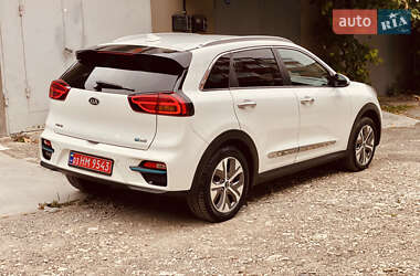 Внедорожник / Кроссовер Kia Niro 2020 в 