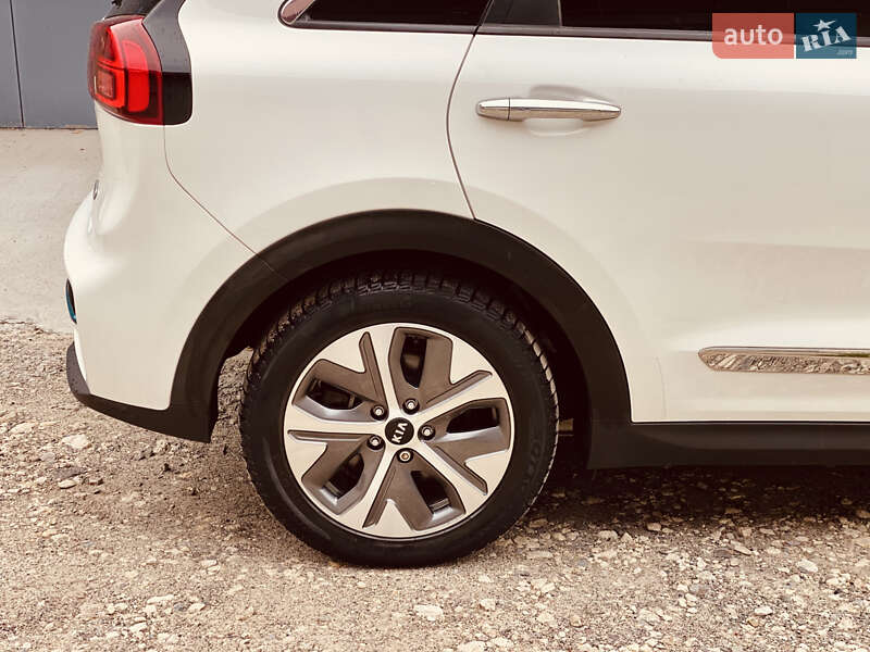 Позашляховик / Кросовер Kia Niro 2020 в Тернополі