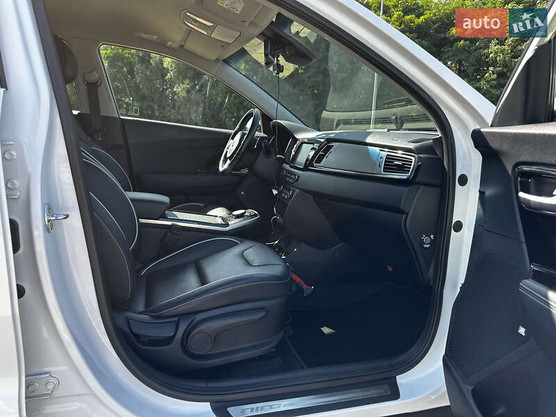 Позашляховик / Кросовер Kia Niro 2019 в Львові