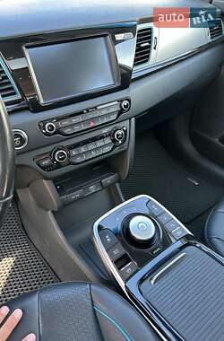 Внедорожник / Кроссовер Kia Niro 2019 в 