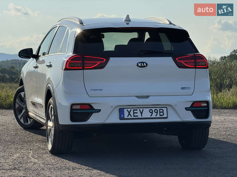 Внедорожник / Кроссовер Kia Niro 2021 в Дрогобыче