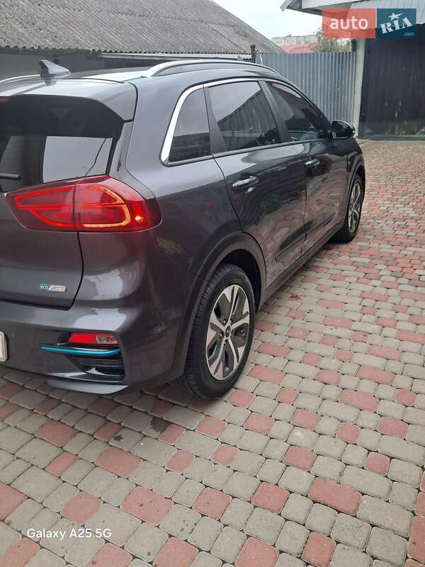 Внедорожник / Кроссовер Kia Niro 2020 в Львове фото 9 Внедорожник / Кроссовер Kia Niro 2020 в Львове