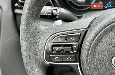 Позашляховик / Кросовер Kia Niro 2021 в 