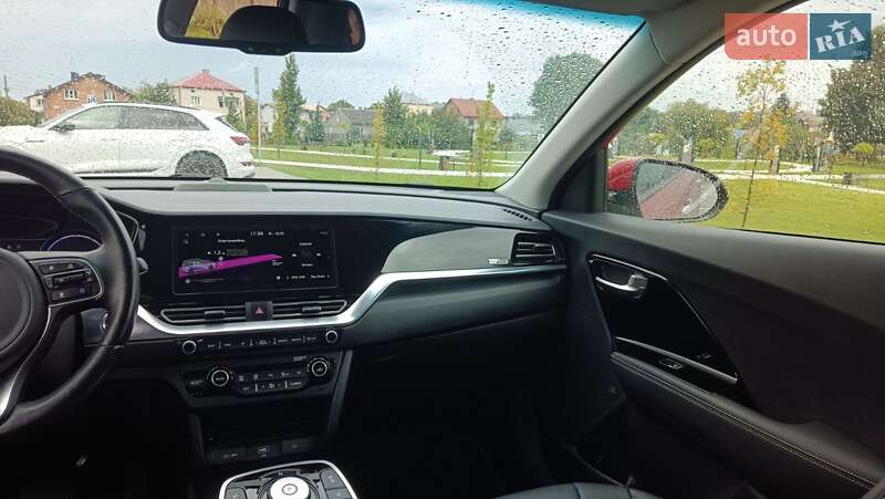 Позашляховик / Кросовер Kia Niro 2020 в Львові