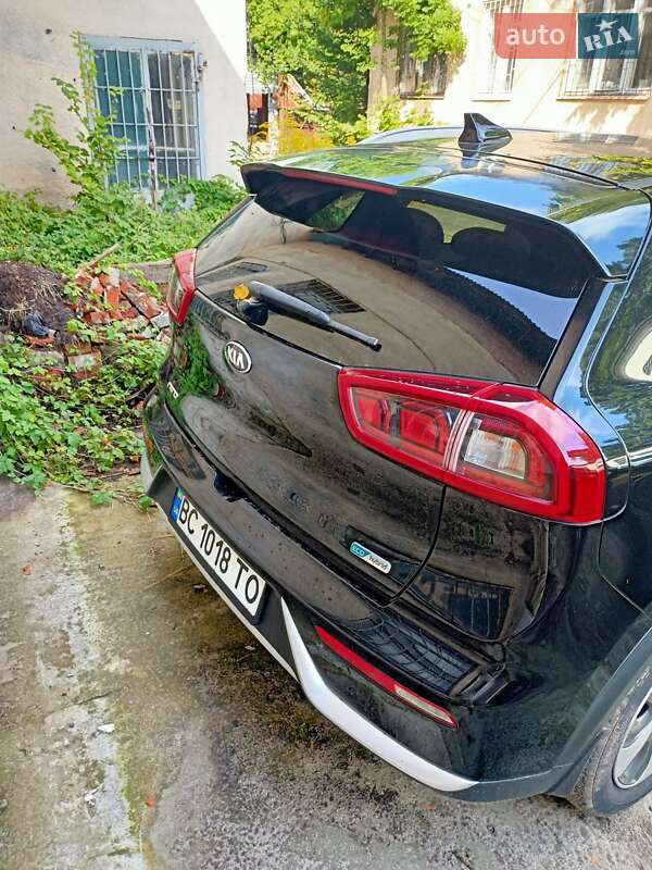 Внедорожник / Кроссовер Kia Niro 2017 в Львове фото 11 Внедорожник / Кроссовер Kia Niro 2017 в Львове