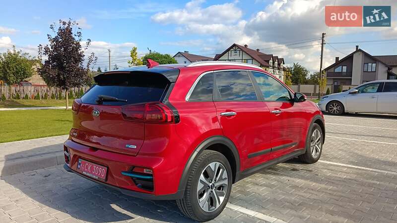 Позашляховик / Кросовер Kia Niro 2020 в Львові