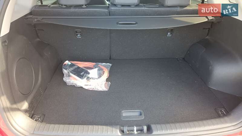 Позашляховик / Кросовер Kia Niro 2020 в Львові