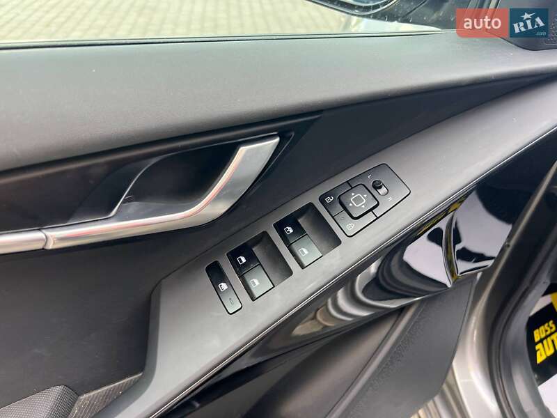 Внедорожник / Кроссовер Kia Niro 2024 в Ивано-Франковске