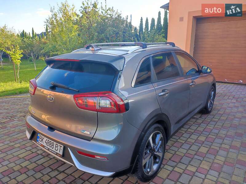 Внедорожник / Кроссовер Kia Niro 2017 в Ровно