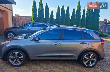 Внедорожник / Кроссовер Kia Niro 2017 в 