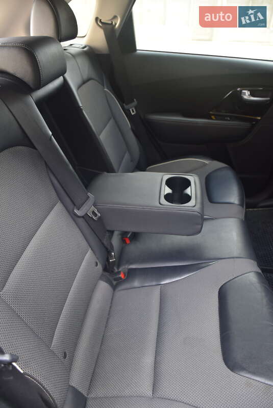 Внедорожник / Кроссовер Kia Niro 2022 в Ровно