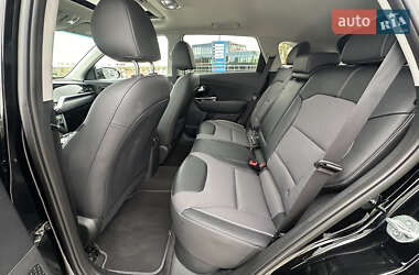 Внедорожник / Кроссовер Kia Niro 2021 в 