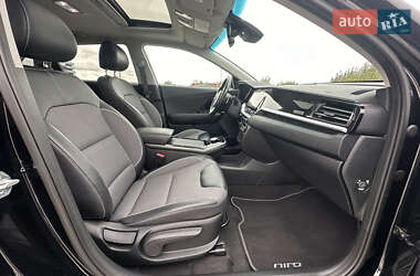 Внедорожник / Кроссовер Kia Niro 2021 в 