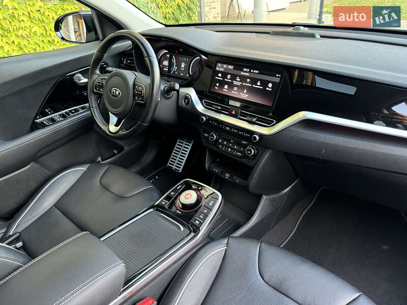 Позашляховик / Кросовер Kia Niro 2020 в Києві фото 80 Позашляховик / Кросовер Kia Niro 2020 в Києві