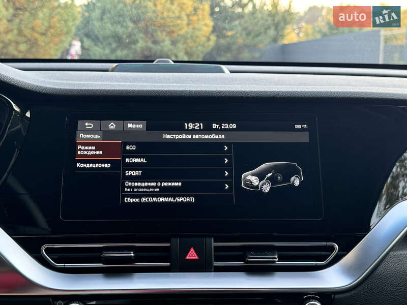 Позашляховик / Кросовер Kia Niro 2020 в Києві фото 87 Позашляховик / Кросовер Kia Niro 2020 в Києві