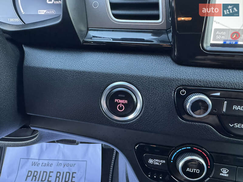 Внедорожник / Кроссовер Kia Niro 2020 в Дубно