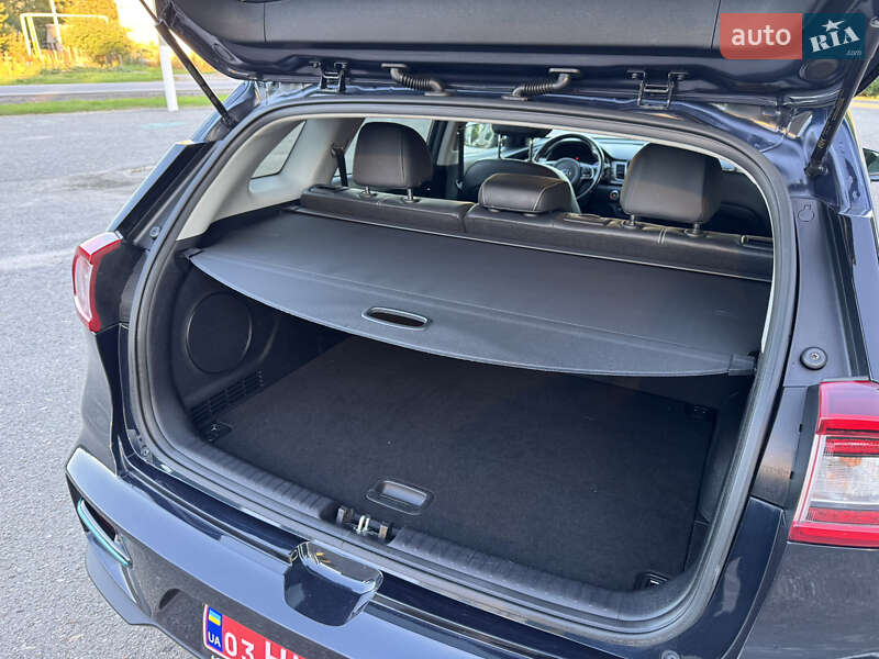 Внедорожник / Кроссовер Kia Niro 2020 в Дубно