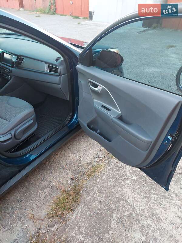 Внедорожник / Кроссовер Kia Niro 2016 в Белой Церкви