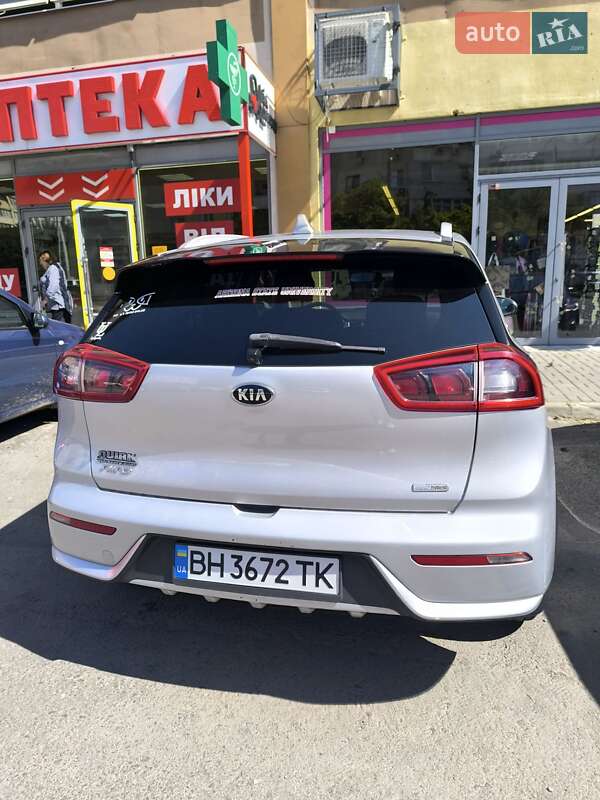 Внедорожник / Кроссовер Kia Niro 2017 в Одессе фото 3 Внедорожник / Кроссовер Kia Niro 2017 в Одессе