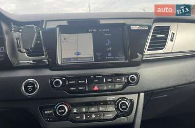 Внедорожник / Кроссовер Kia Niro 2018 в 