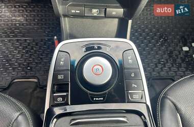 Внедорожник / Кроссовер Kia Niro 2018 в 