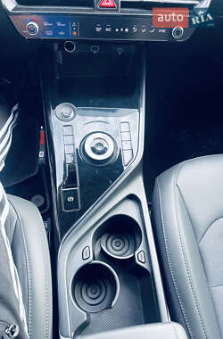 Внедорожник / Кроссовер Kia Niro 2024 в 