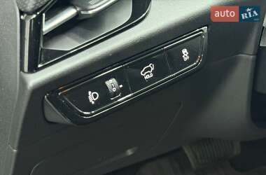 Внедорожник / Кроссовер Kia Niro 2023 в 