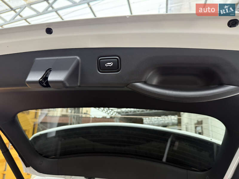 Позашляховик / Кросовер Kia Niro 2022 в Умані