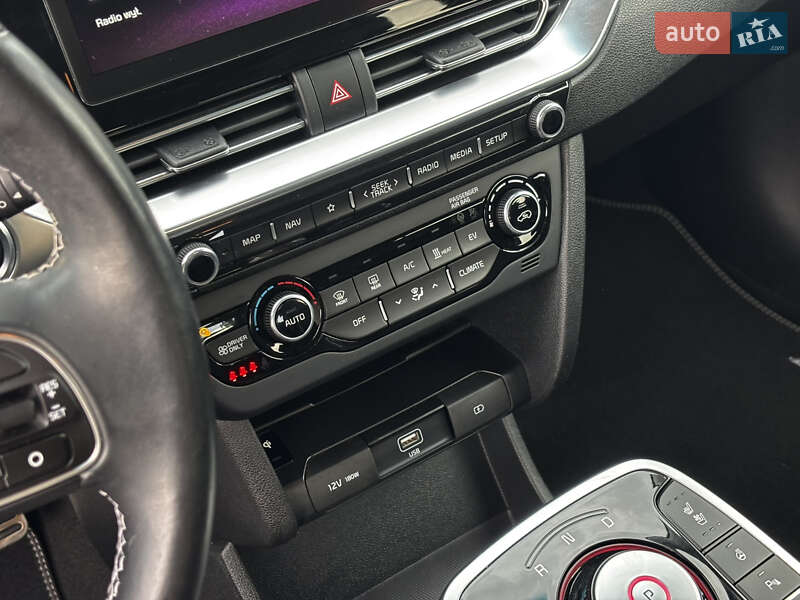 Внедорожник / Кроссовер Kia Niro 2020 в Львове