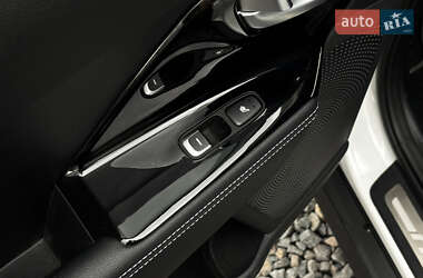 Внедорожник / Кроссовер Kia Niro 2021 в 
