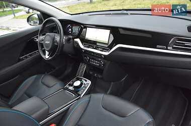 Внедорожник / Кроссовер Kia Niro 2021 в 