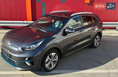 Внедорожник / Кроссовер Kia Niro 2020 в Киеве