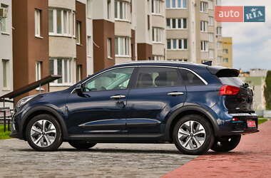 Позашляховик / Кросовер Kia Niro 2020 в 