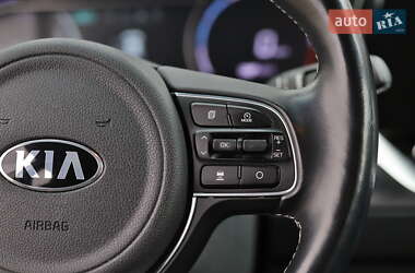 Позашляховик / Кросовер Kia Niro 2020 в 