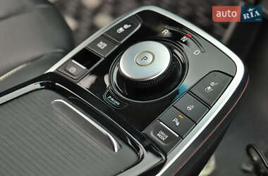 Позашляховик / Кросовер Kia Niro 2020 в 