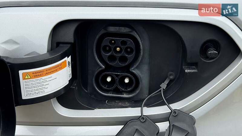 Внедорожник / Кроссовер Kia Niro 2020 в Самборе