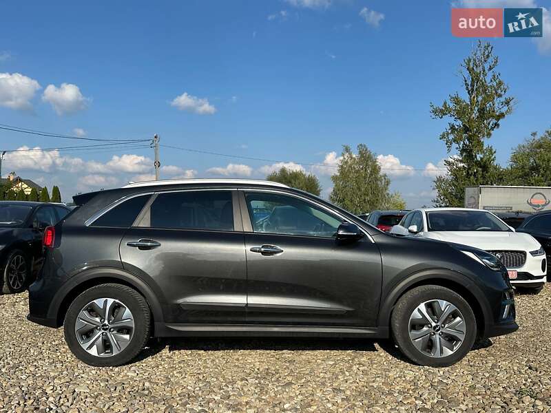 Внедорожник / Кроссовер Kia Niro 2022 в Львове