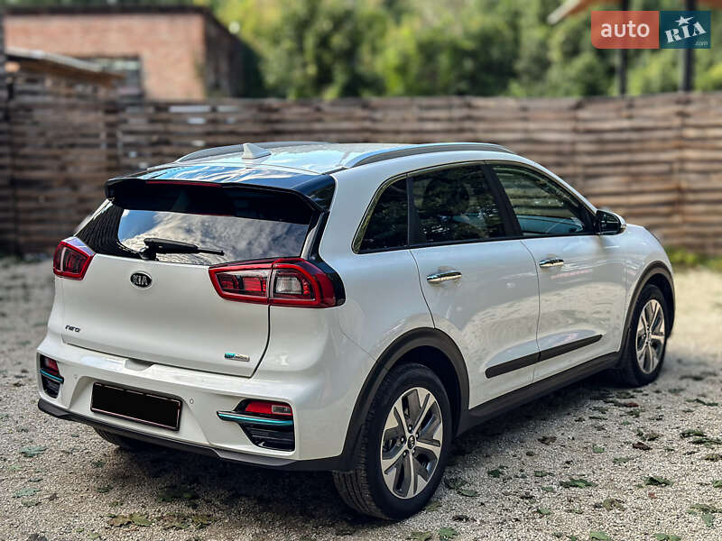 Позашляховик / Кросовер Kia Niro 2019 в Бродах фото 23 Позашляховик / Кросовер Kia Niro 2019 в Бродах
