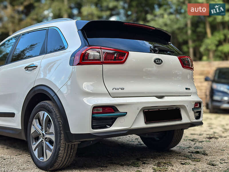 Позашляховик / Кросовер Kia Niro 2019 в Бродах фото 34 Позашляховик / Кросовер Kia Niro 2019 в Бродах