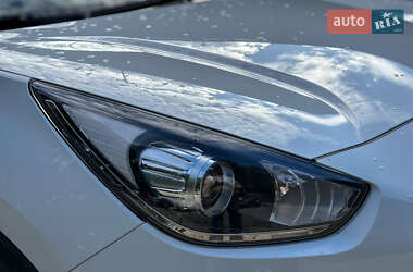 Внедорожник / Кроссовер Kia Niro 2019 в 
